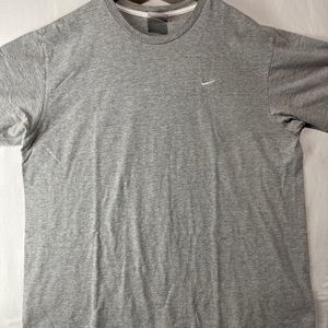 Vintage Nike T-Shirt Men’s Size XL Gray Tag Swoosh Embroidered Heather Gray Worn